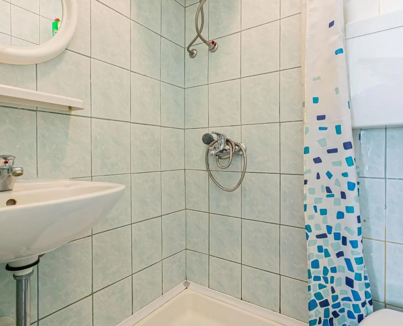 Apartments Naki - Terrace & Free Parking Slatine